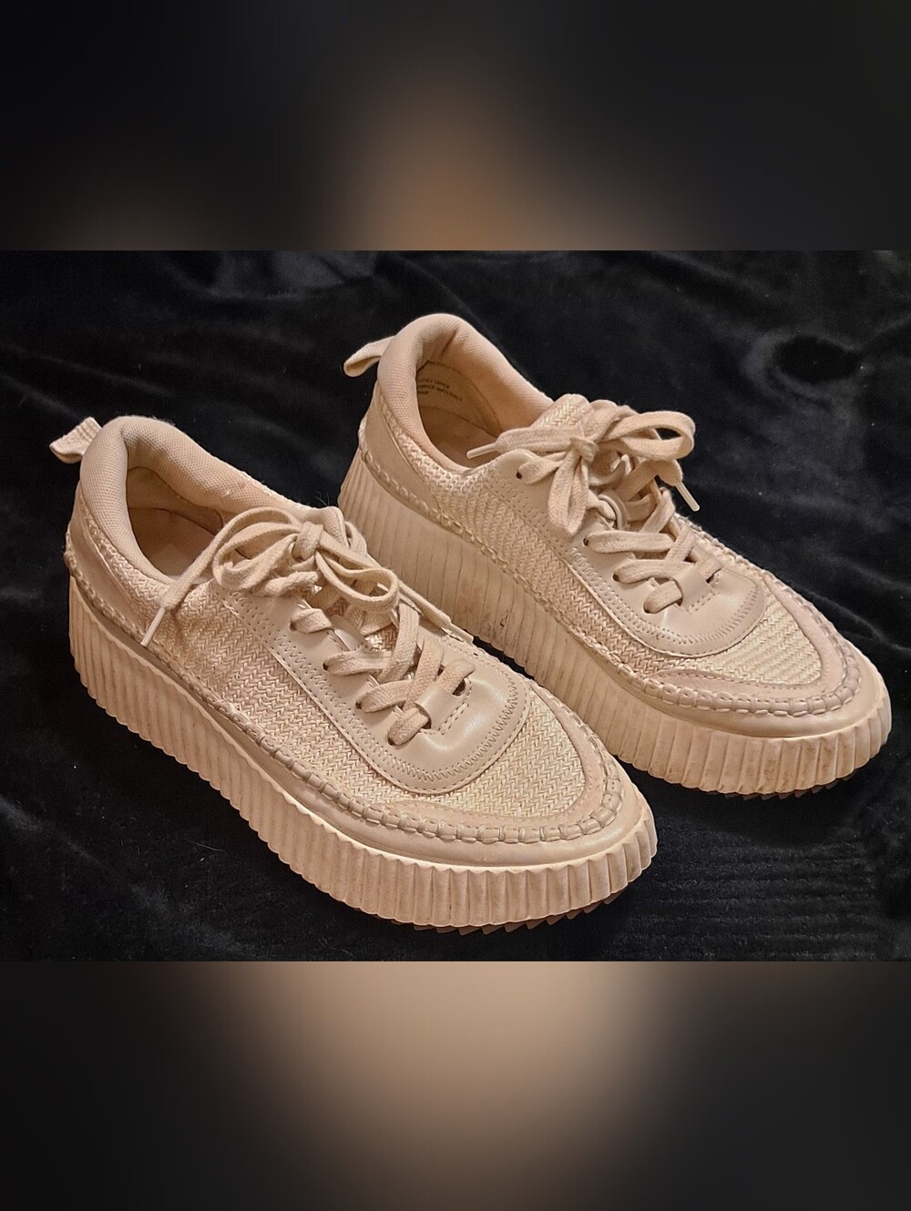 Dolce Vita Women’s Cream Platform Sneakers - Casual Lace-Up Fashion 8.5